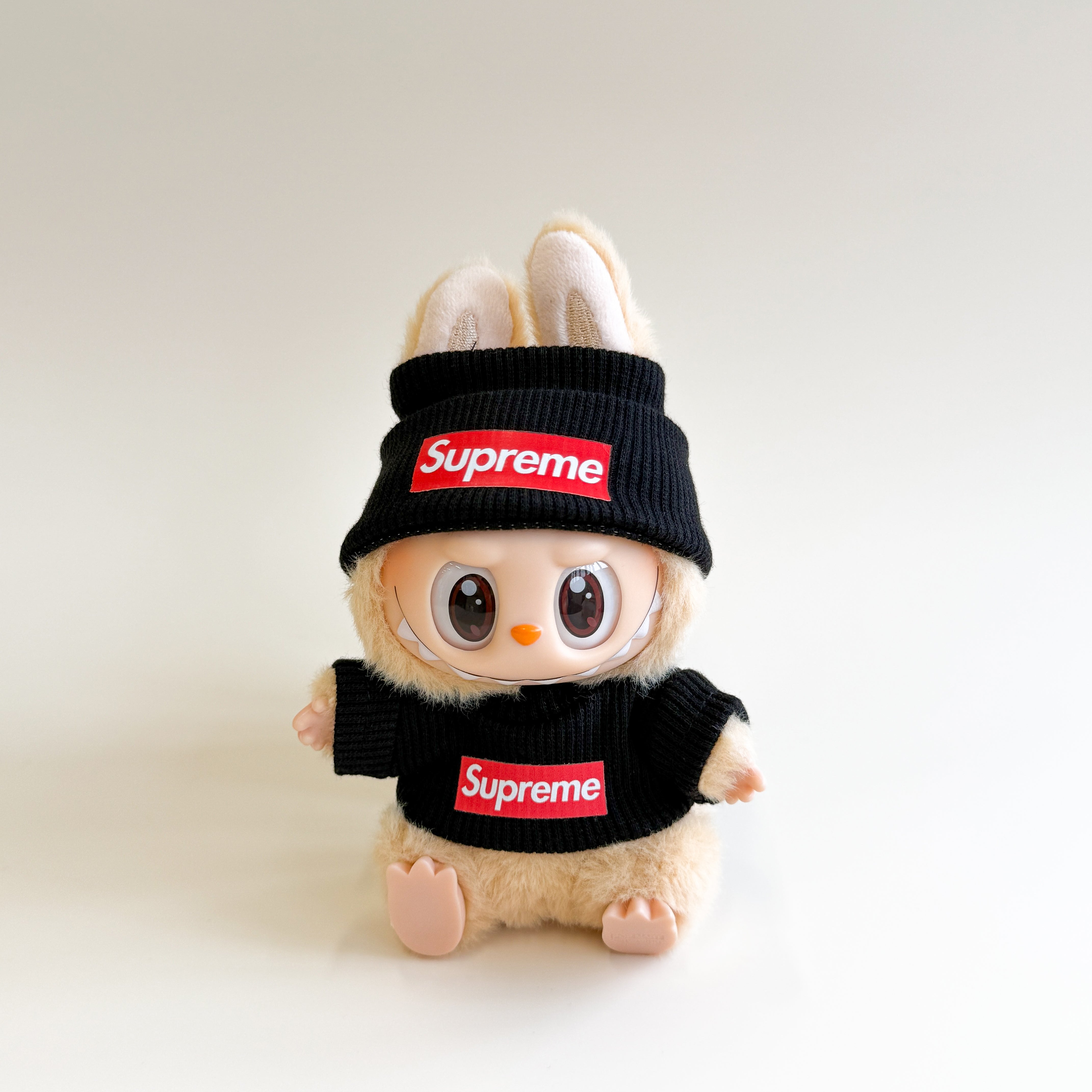 مجموعة Labubu Streetwear المضلعة - شعار صندوق مستوحى من Sup